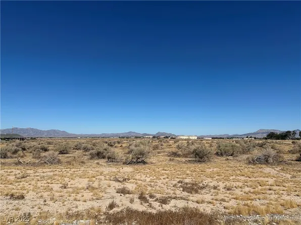 364 Mount Charleston Dr, Pahrump, NV 89048