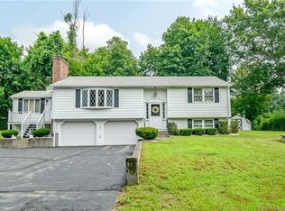 10 Whittemore Rd, North Grosvenordale, CT 06255
