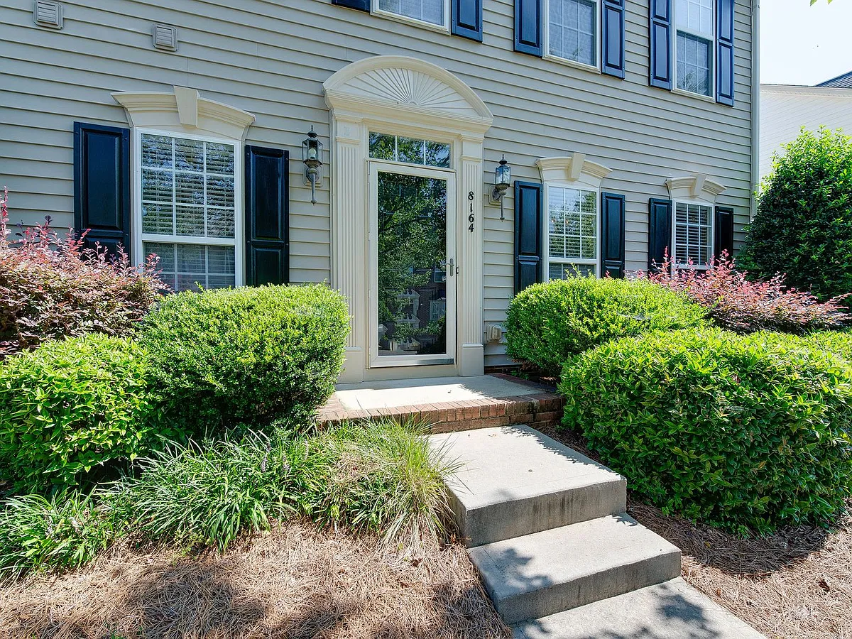 Building Photo - 8164 Bridgegate Dr