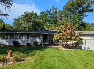 2724 Dal Dr, Barberton, OH 44203