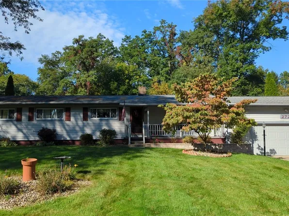 2724 Dal Dr, Barberton, OH 44203