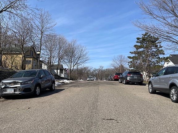 4th image of 120 Case Ave
