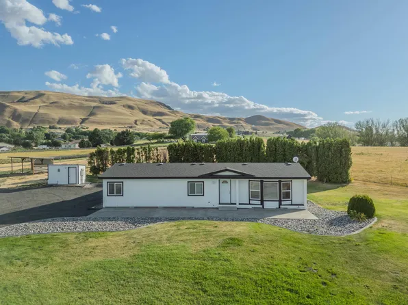 39304 N 114th Pr NW, Benton City, WA 99320