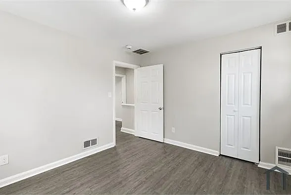 7836 Eastdale Rd — Photo 10