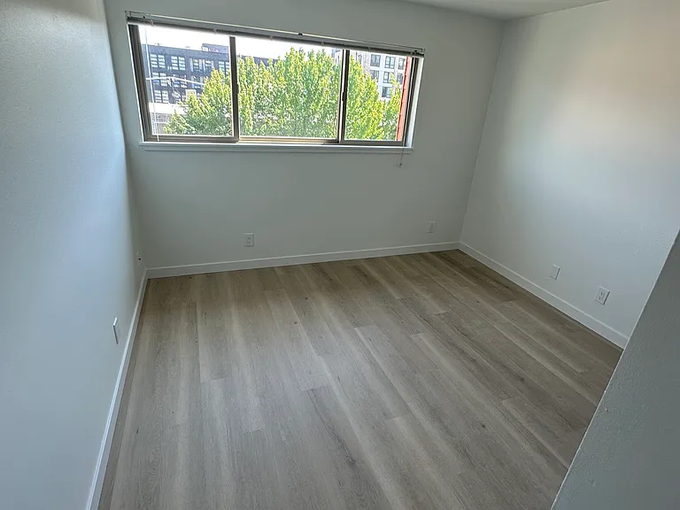 215 Valley St #401 — Photo 11