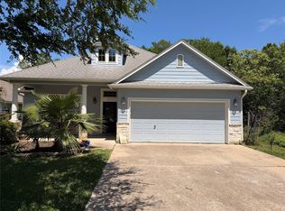711 S Blackwell St, La Porte, TX 77571