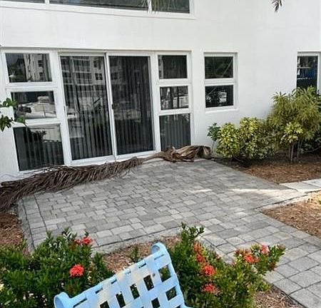 2nd image of 312 Hendricks Isle
