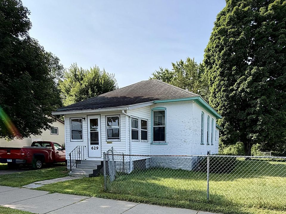 1st image of 629 E Mark St