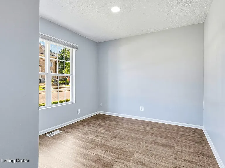 1814 Standard Ave — Photo 9