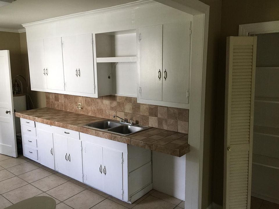 2nd image of 119 Conti St #House