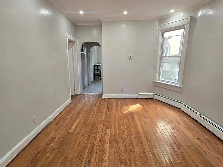 126 Bergen Ave #2A — Photo 8