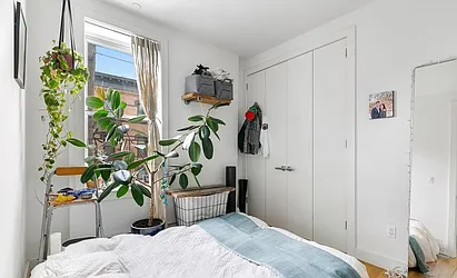 Rented by L Rose Realty (Brokerage)