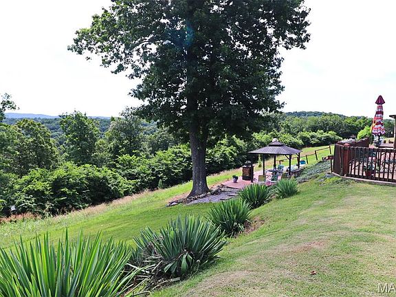 3rd image of 1800 Burley Rd