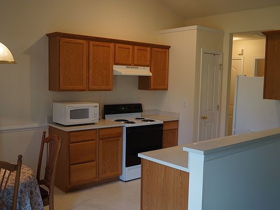 3rd image of 14008 Millers Creek Ln