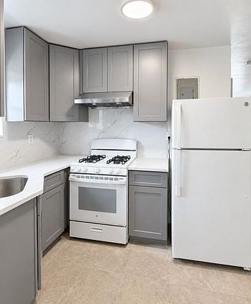 4th image of 55-02 98th St #2A