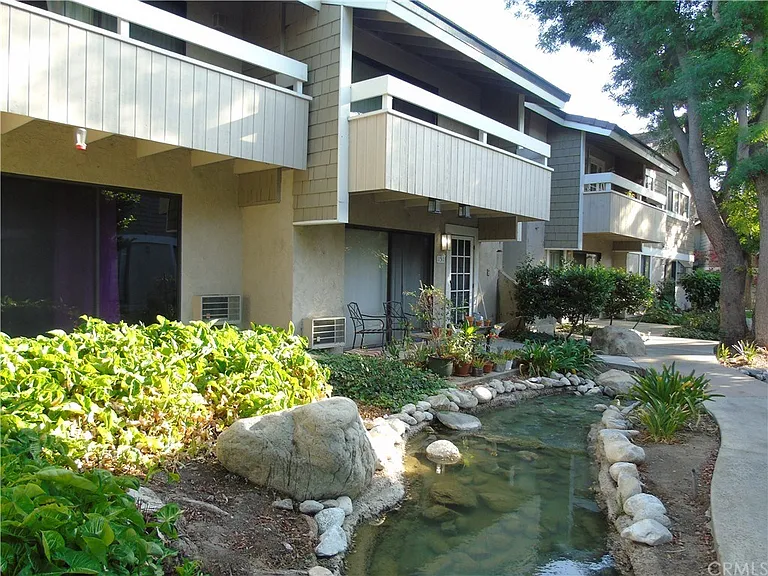 148 Streamwood — Photo 37
