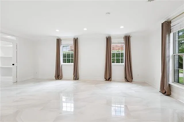 5537 Cherlyn Dr — Photo 16