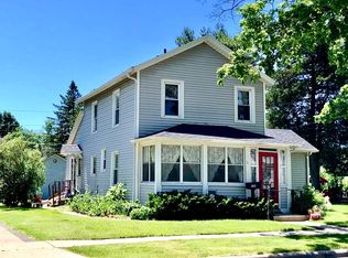 716 Henry St, Lake Geneva, WI 53147