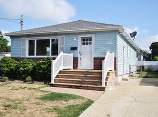 104 Louis St, Massapequa, NY 11758