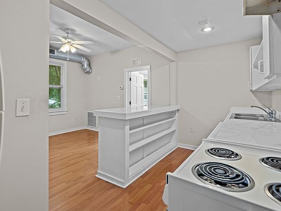 5th image of 25 Desoto Pl APT 5