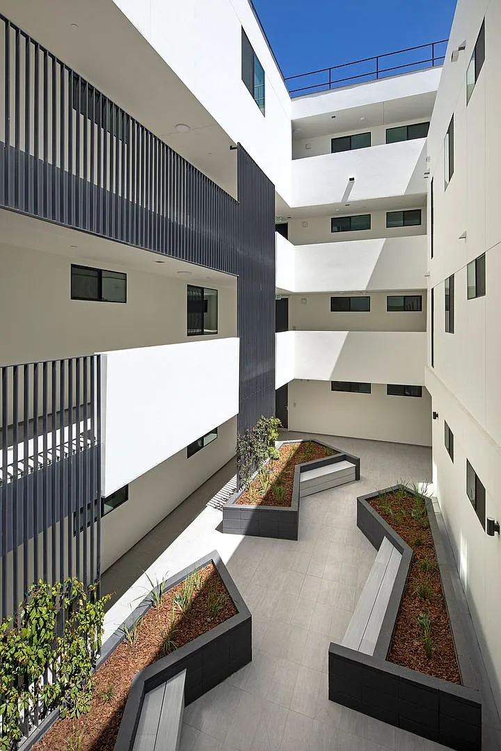 Valleyheart Properties 2, LLC (9856) — Photo 4