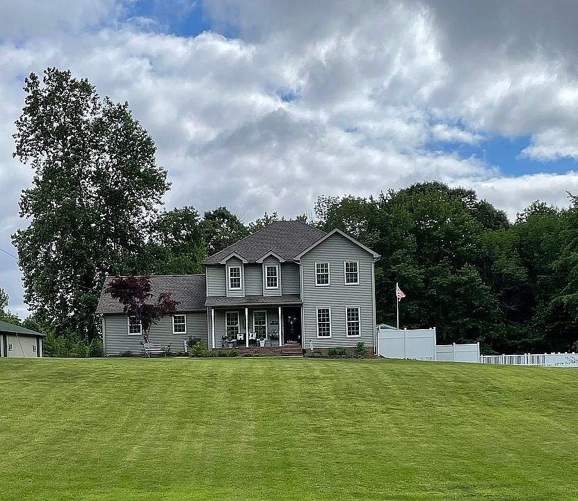 Beautiful country setting!