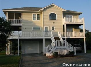 121 Windjammer Dr, Surf City, NC 28445