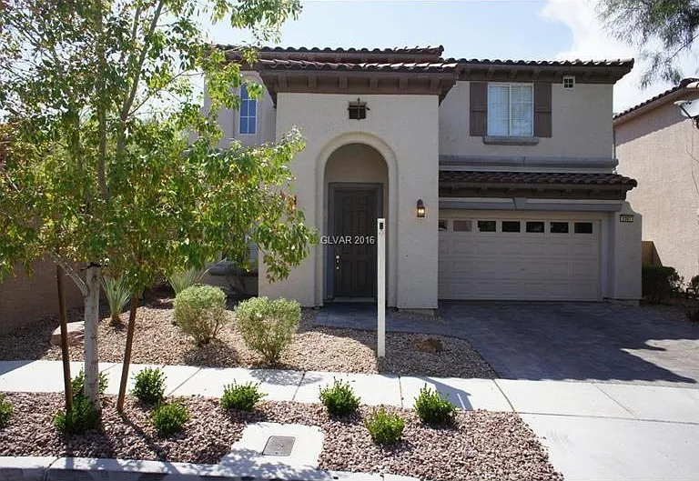 2307 Summer Home St — Photo 1