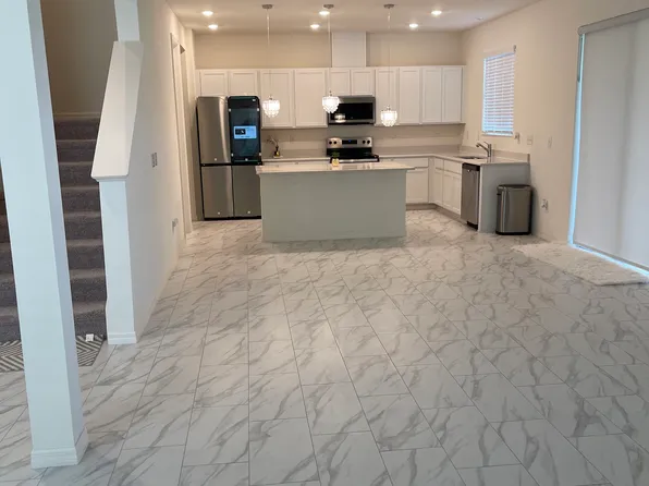 11750 Firespike St, Riverview, FL 33578