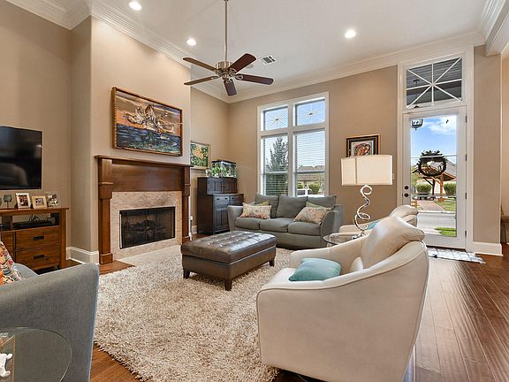 4th image of 111 Calera Blvd