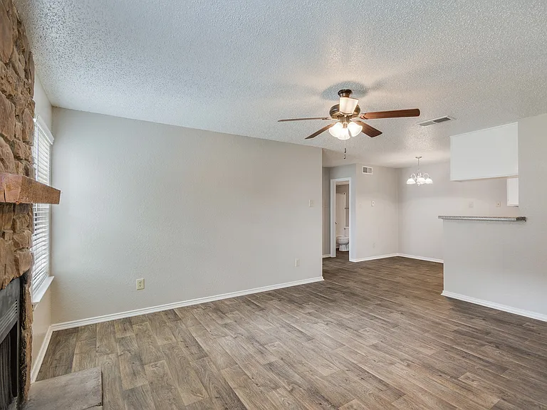 Brookstone & Terrace — Photo 14