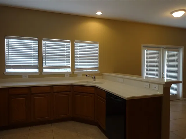 756 Porto Cristo Ave — Photo 4