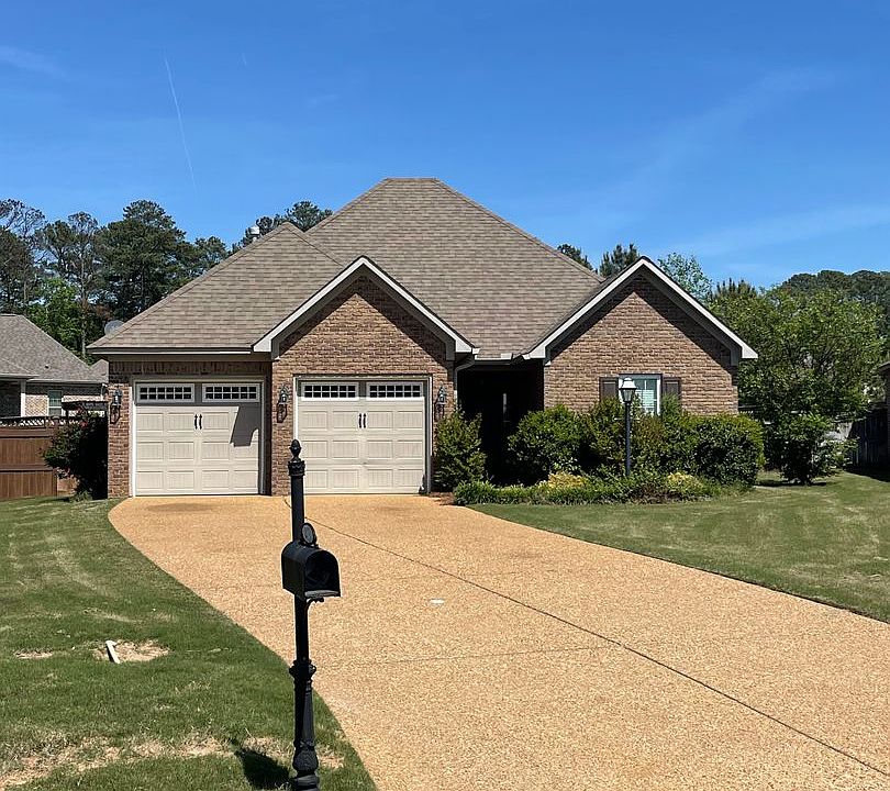 2nd image of 1413 Melanie Dr