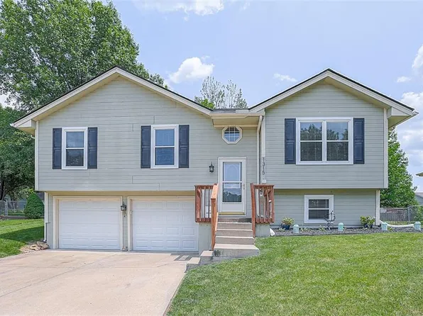 1315 Rose St, Kearney, MO 64060