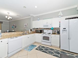 1048 Hampton Cir #58, Naples, FL 34105