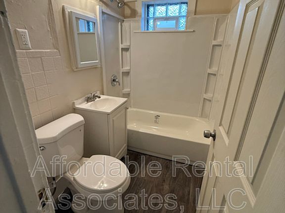 2nd image of 1020 W National Ave