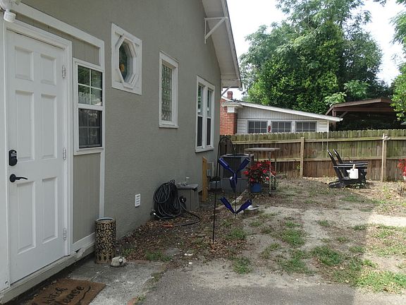 5th image of 1439 Heard Avenue