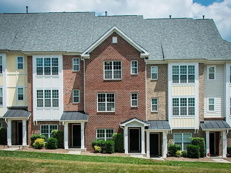 3857 Cary Glen Blvd — Photo 1