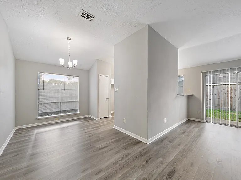 10530 Rippling Fields Dr — Photo 13