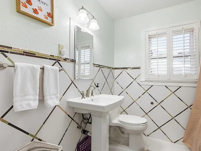 110 Hermine Blvd — Photo 4