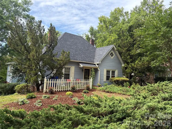 105 Silver Creek Rd, Morganton, NC 28655