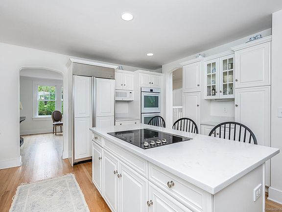 5th image of 128 Five Mile River Road