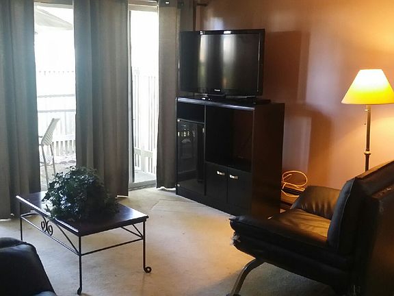 5th image of 4823 180th St SW APT H103