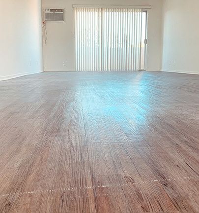 3rd image of 1420 S Oakhurst Dr #210