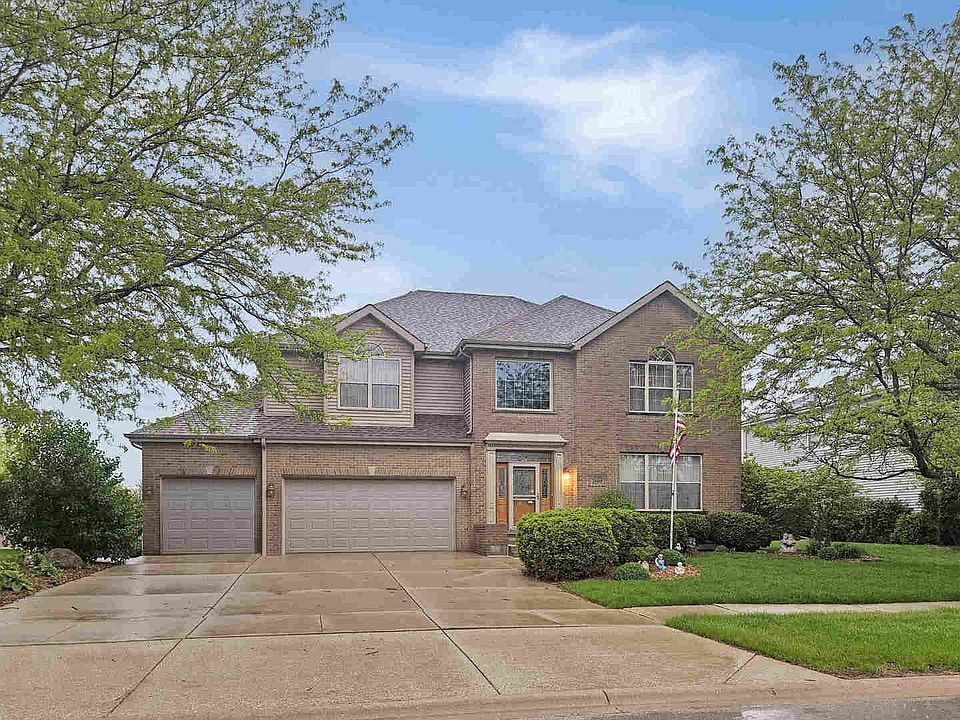 1st image of 15488 Ridgefield Dr