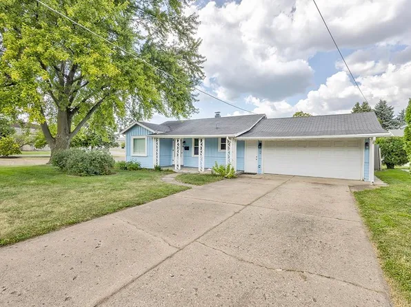 800 Clifford Ave, Loves Park, IL 61111