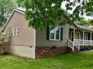 5808 Up A Way Dr, Fredericksburg, VA 22407