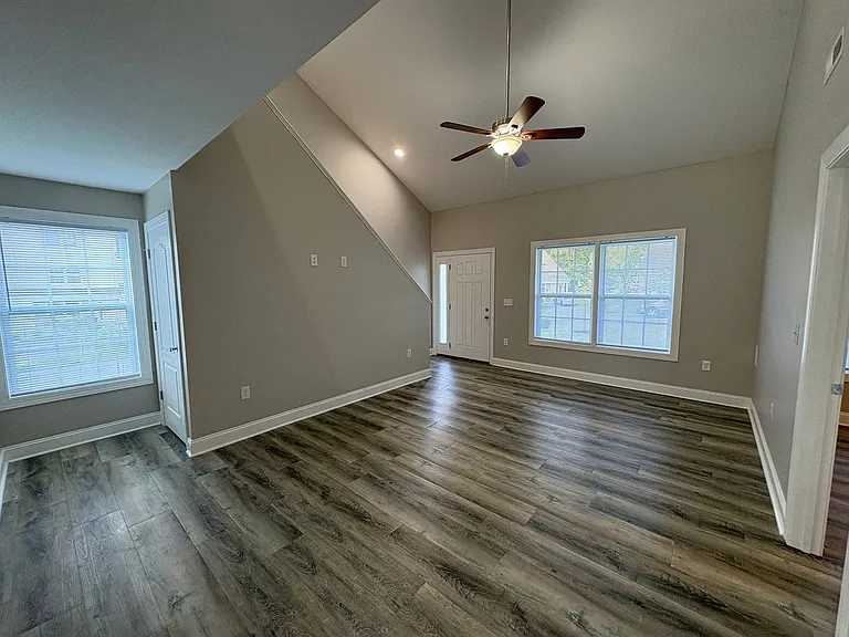 505 Twisted Oak Dr NW — Photo 4