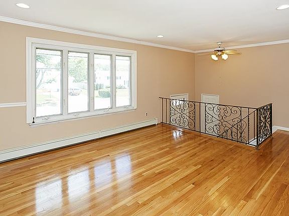 2nd image of 36 Clearview Dr