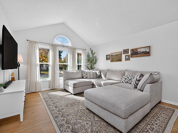 5th image of 3828 Spring Mill Way